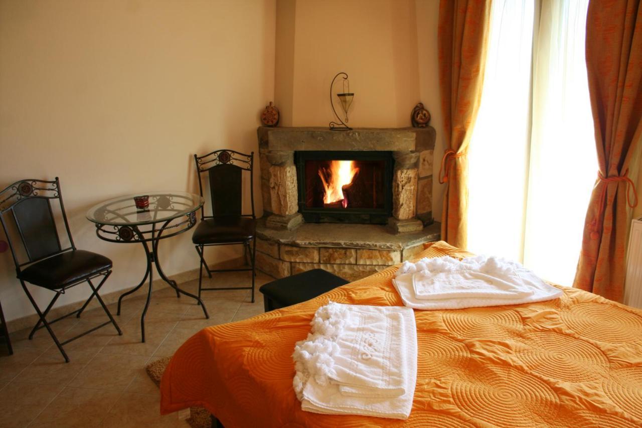 Evilion Traditional Inn Plakoton Ngoại thất bức ảnh